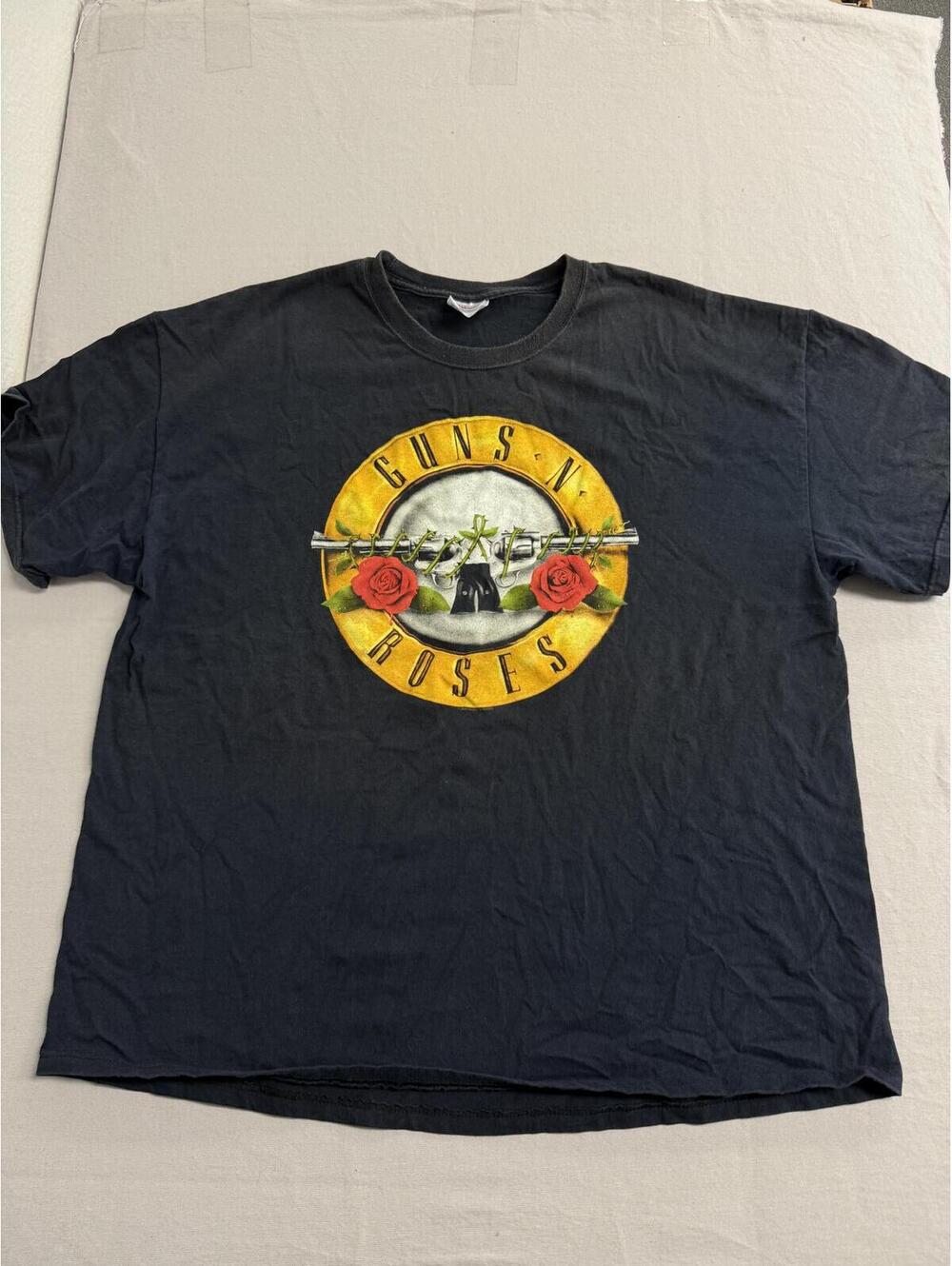 Vintage Guns n Roses Bullet Logo T-shirt 2004 - XXL